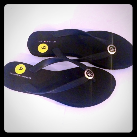 All black Tommy Hilfiger Thong Sandal - Picture 1 of 3
